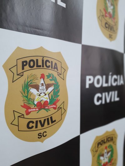 Crime ocorreu em São José, contra uma adolescente de 13 anos