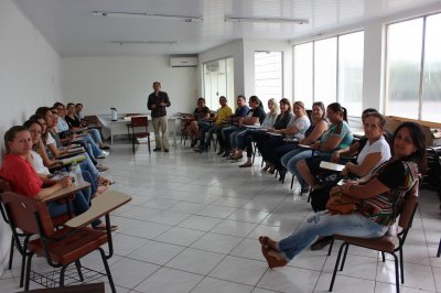 Secretário Rubens Marafon recebeu profissionais do município (Foto: Prefeitura de Xaxim)