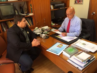 Entre os parlamentares, Maier também visitou o deputado federal Espiridião Amin (Foto: Câmara de Vereadores de Xaxim)