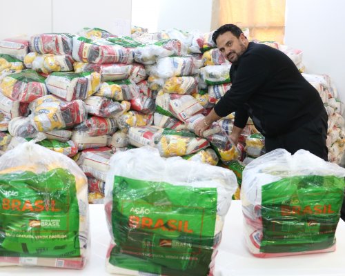Xaxim distribui cestas básicas para produtores atingidos pela estiagem