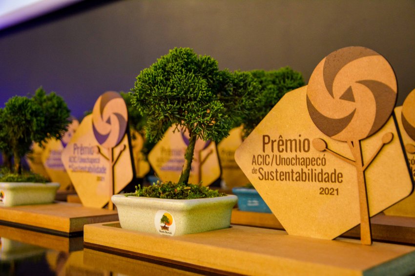 Prêmio ACIC/Unochapecó de Sustentabilidade foi entregue nesta semana