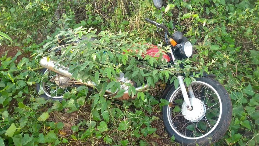 Motocicleta foi encontrada nas proximidades do loteamento Império do Sol