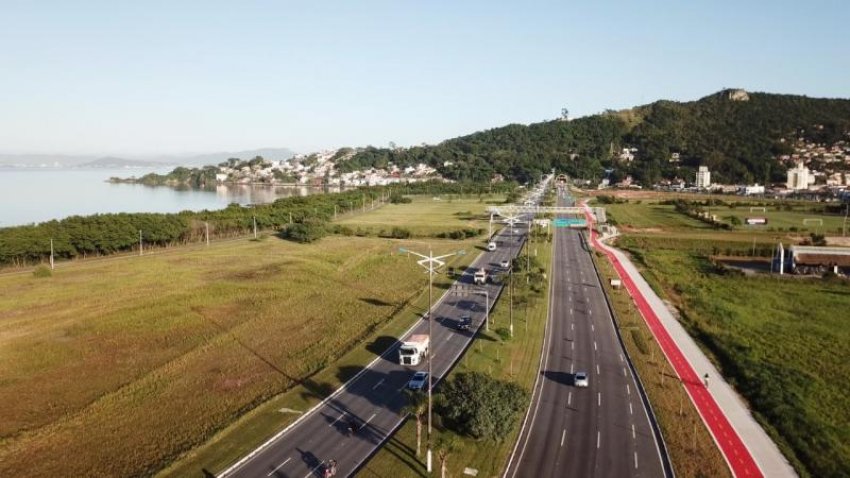 Obras integram a primeira etapa da transformação da rodovia em Beira-Mar Sul