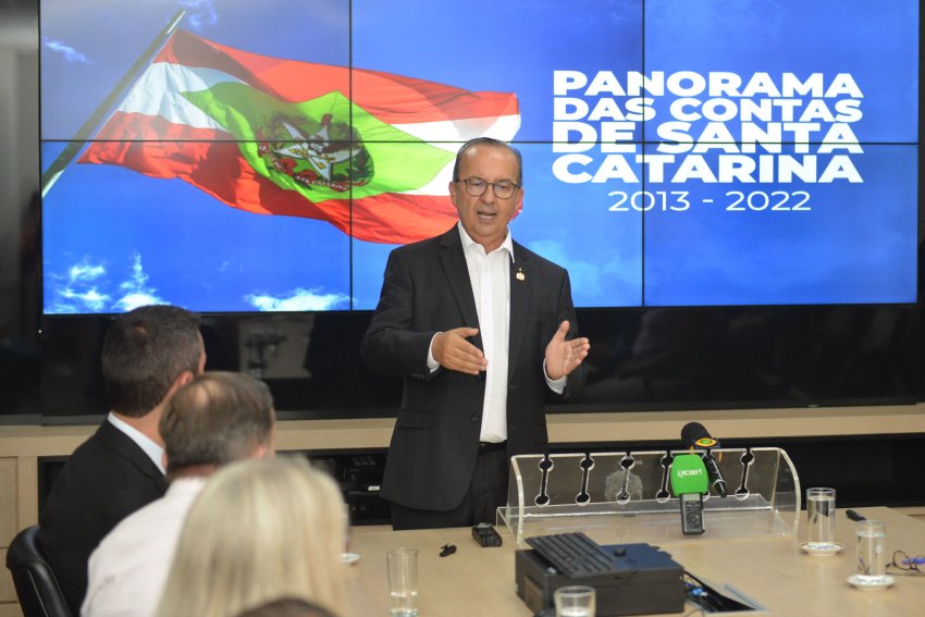 Governador Jorginho Mello explana sobre a situação das contas públicas