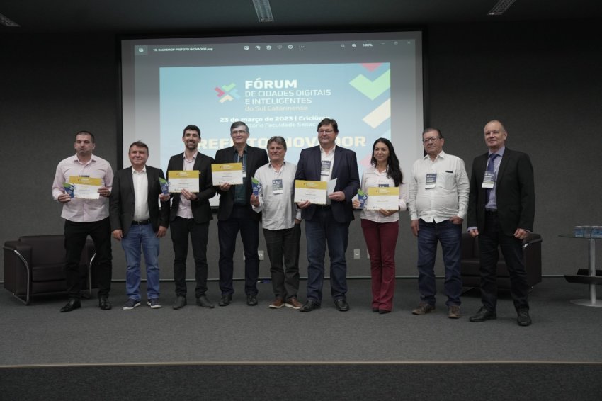 Fórum de Cidades Digitais e Inteligentes reuniu representantes de mais de 30 prefeituras do Sul de Santa Catarina