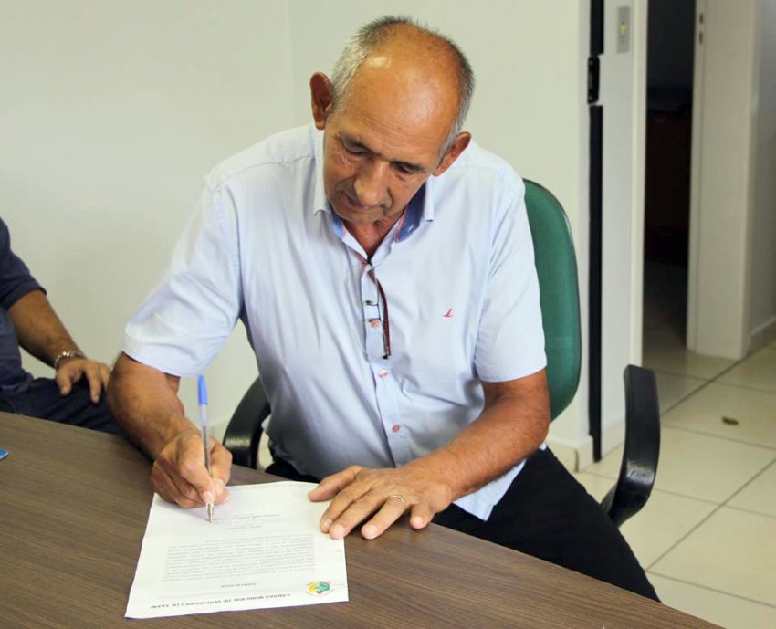 Aos 64 anos, Tião assume cadeira na Câmara de Vereadores de Xaxim (Foto: Sandra Angonese)
