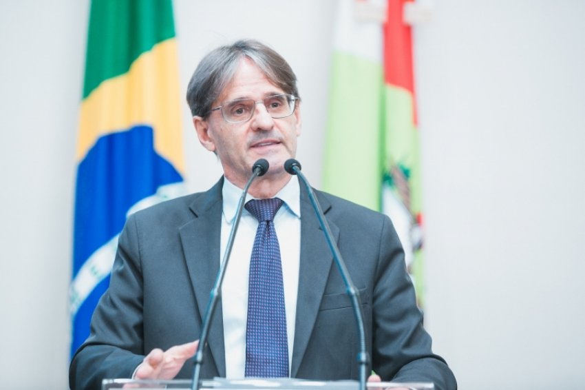 Deputado reforçou a necessidade de apoio às crianças afetadas e pressionando pela implantação do Fundo Estadual de Combate ao Câncer em Santa Catarina