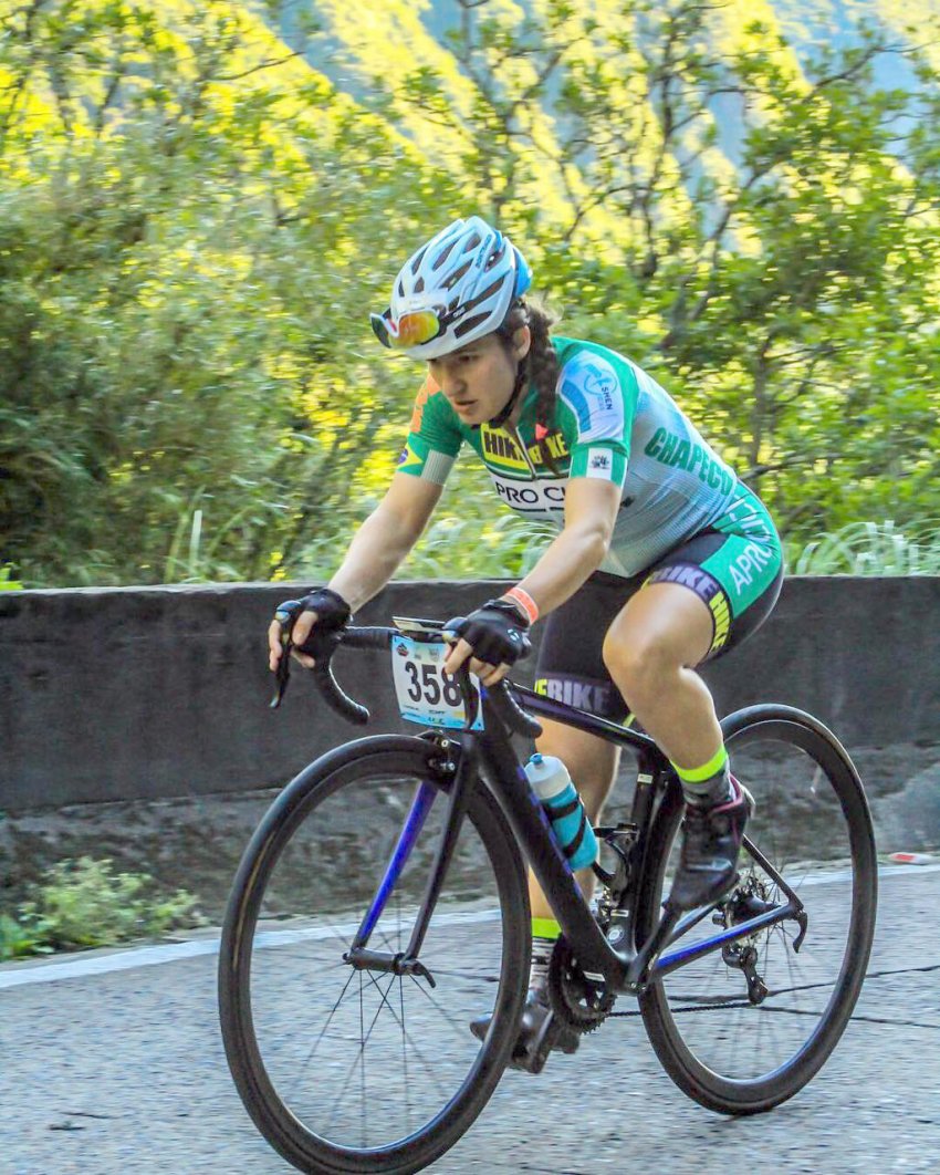 Jakeline Mendes já participou de mais de vinte provas de ciclismo, desde que iniciou no esporte, em 2014