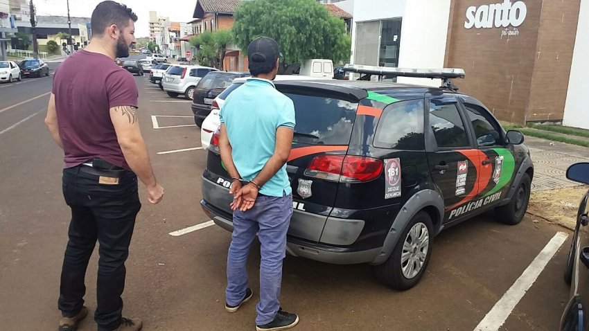 Cumprimento do mandado de prisão aconteceu no Centro de Xaxim (Foto: Polícia Civil)