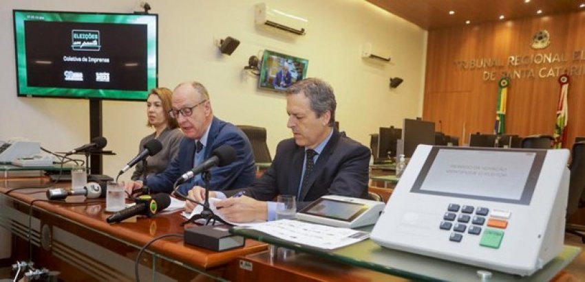 Coletiva reuniu jornalistas para tratar de assuntos relacionados às Eleições 2022