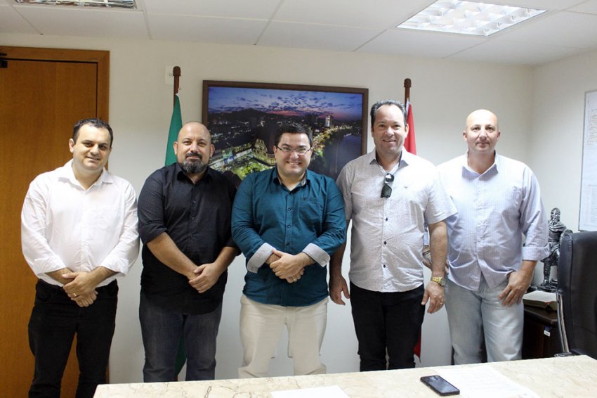 Lideranças do PSL de Ilhota estiveram reunidas com o deputado Ricardo Alba