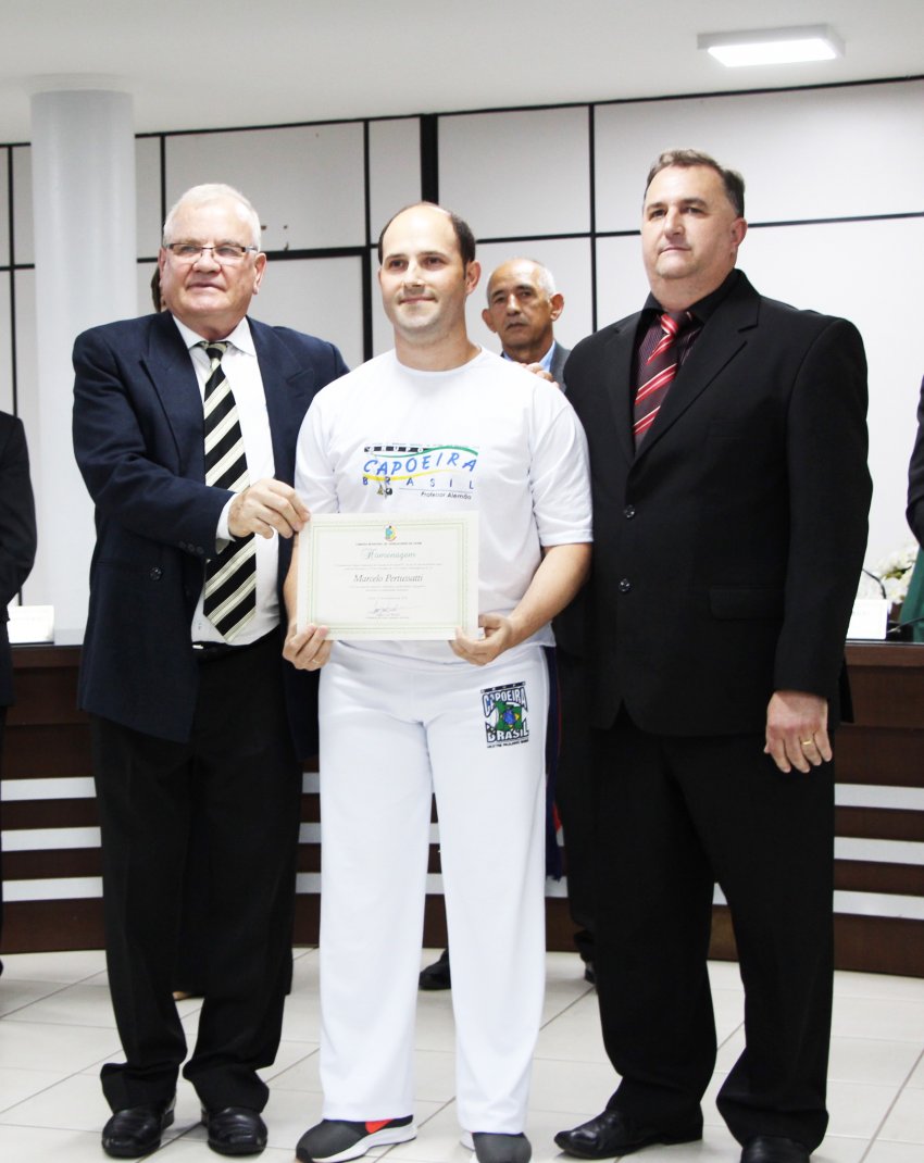Marcelo Pertusatti, incentivador da capoeira