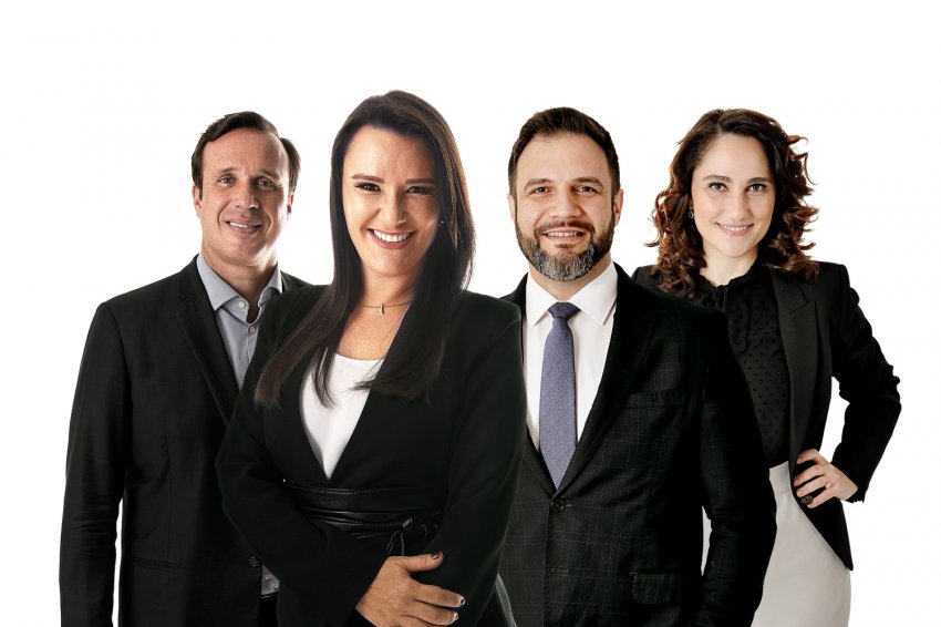 Horn, Claudia, Thiago Degasperin, que resgata a representatividade do Oeste na disputa pela direção estadual da OAB/SC, e Maria Tereza