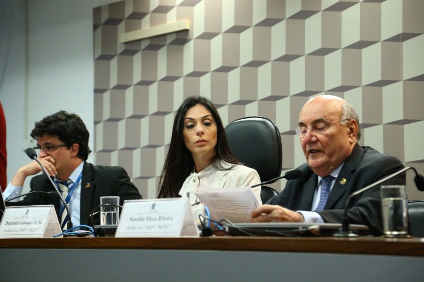 Geovania de Sá (PSDB/SC) preside a Comissão Mista que analisa a MP 790 (Foto: Assessoria)