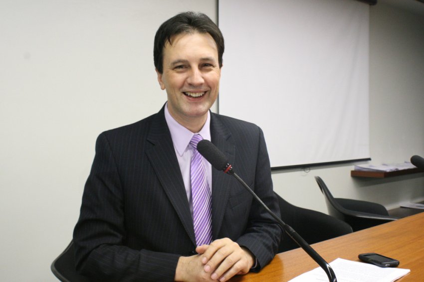 Claudio Vignatti é candidato a deputado federal pelo PT e em entrevista, conta suas proposta de mandato