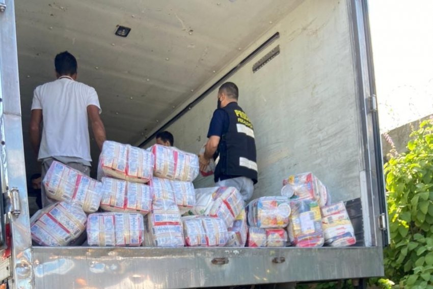 O Procon de Florianópolis aguarda a resposta de quatro supermercados com a expectativa de receber mais 1.000 cestas básicas para doação.