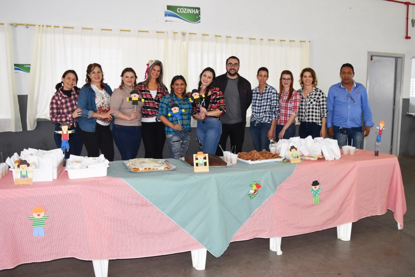 Pacientes puderam participar da festa julina, que foi organizada pela equipe multidisciplinar do CAPS e pela Secretaria Municipal de Saúde (Foto: Prefeitura de Xaxim)
