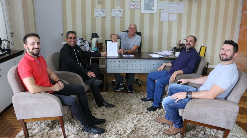 Reunião ocorreu na quinta-feira (13), na Prefeitura de Xaxim