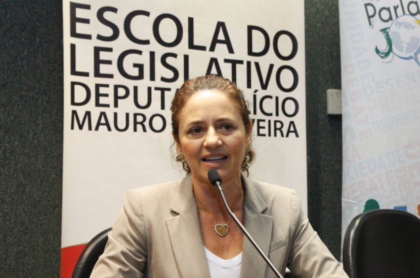 Deputada Marlene Fengler (PSD), presidente da Escola do Legislativo