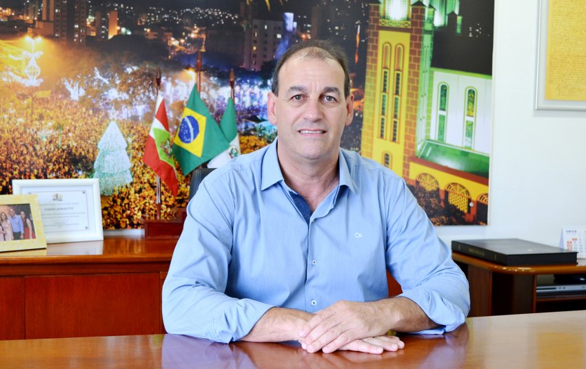 Itamar Agnoletto (PSDB) irá comandar o Legislativo de Chapecó em 2018 (Foto: Câmara de Vereadores)