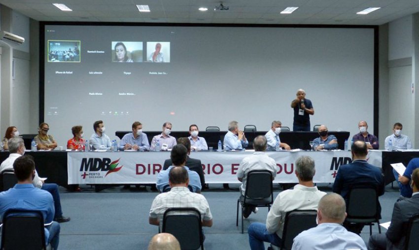 Lideranças do MDB se reuniram nesta segunda-feira (22), em Florianópolis