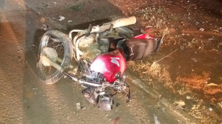 Motociclista de 27 anos não resistiu aos ferimentos e morreu no hospital de São Domingos