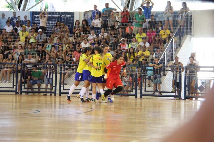 Seleção de Futsal Feminino vai treinar na Unochapecó por quatro dias